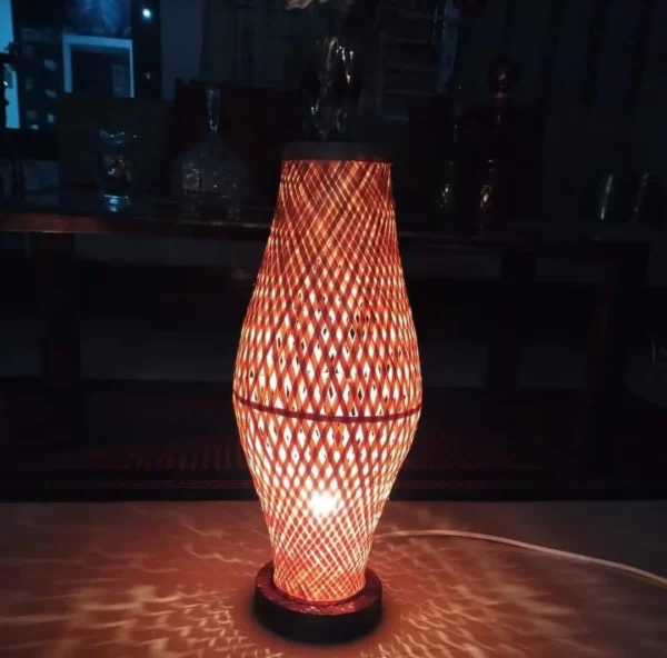 Table lamp